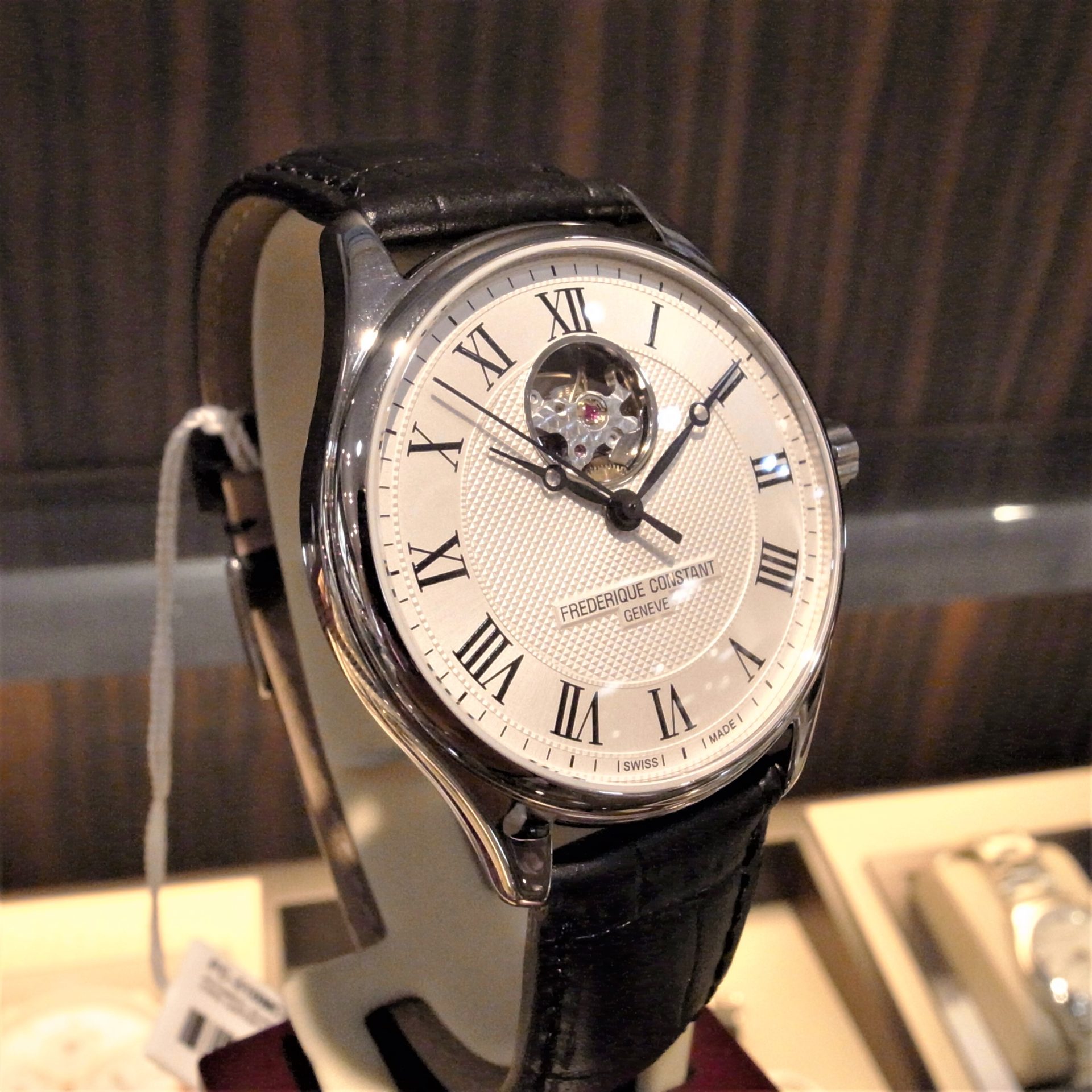 FREDERIQUE CONSTANT クラシック ハートビート腕時計 - 時計